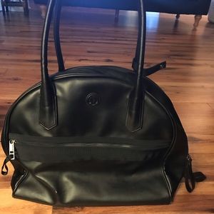 Lululemon yoga/travel bag